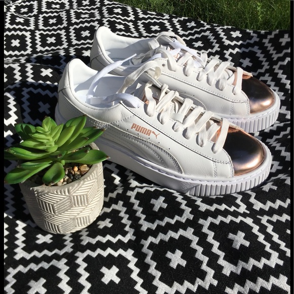 NWOB Puma Sneakers